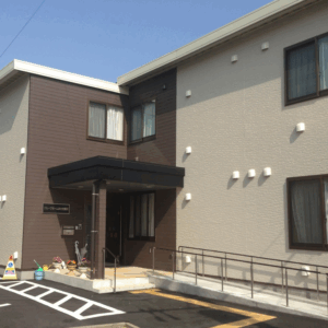 【みさき前川】介護職員（正社員）